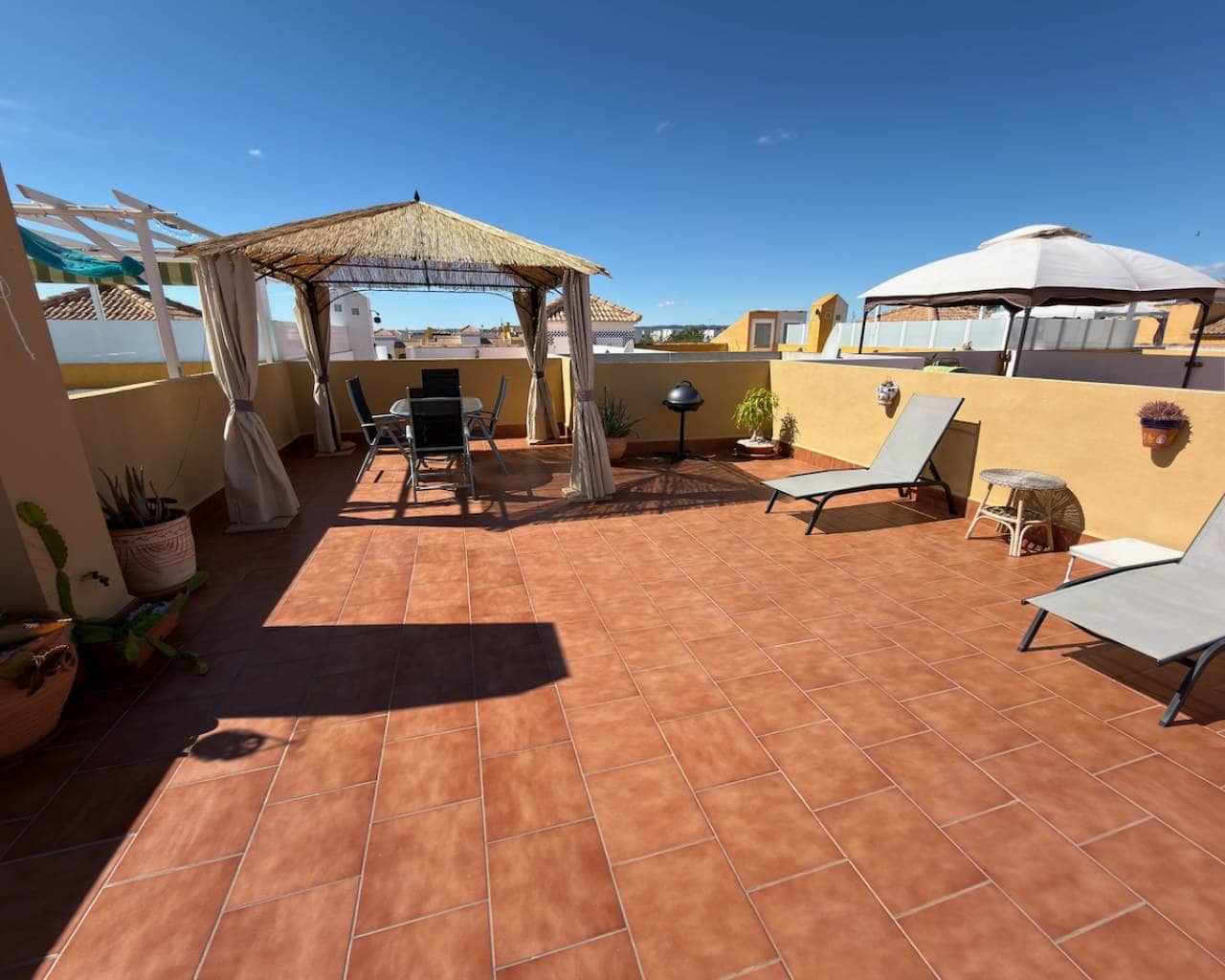2 slaapkamer Appartement te koop in Los Montesinos met zwembad - € 145.000 (Ref: 9806141)