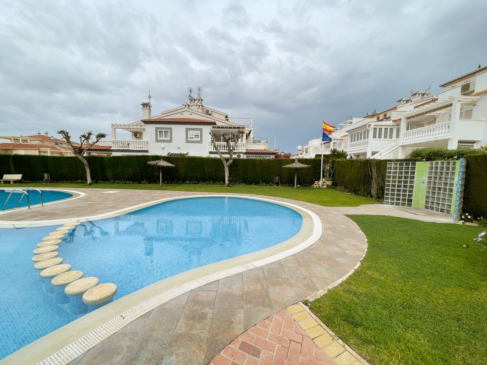 2 chambre Appartement à vendre à Orihuela Costa avec piscine - 179 995 € (Ref: 9807667)