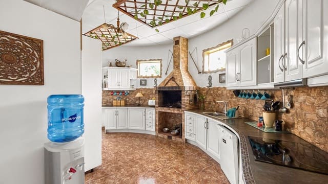 7 Zimmer Villa zu verkaufen in Ciudad Quesada, Rojales mit Pool - 1.299.000 € (Ref: 9811254)