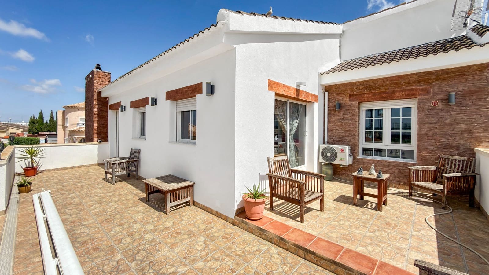 7 Zimmer Villa zu verkaufen in Ciudad Quesada mit Pool - 1.299.000 € (Ref: 9811254)