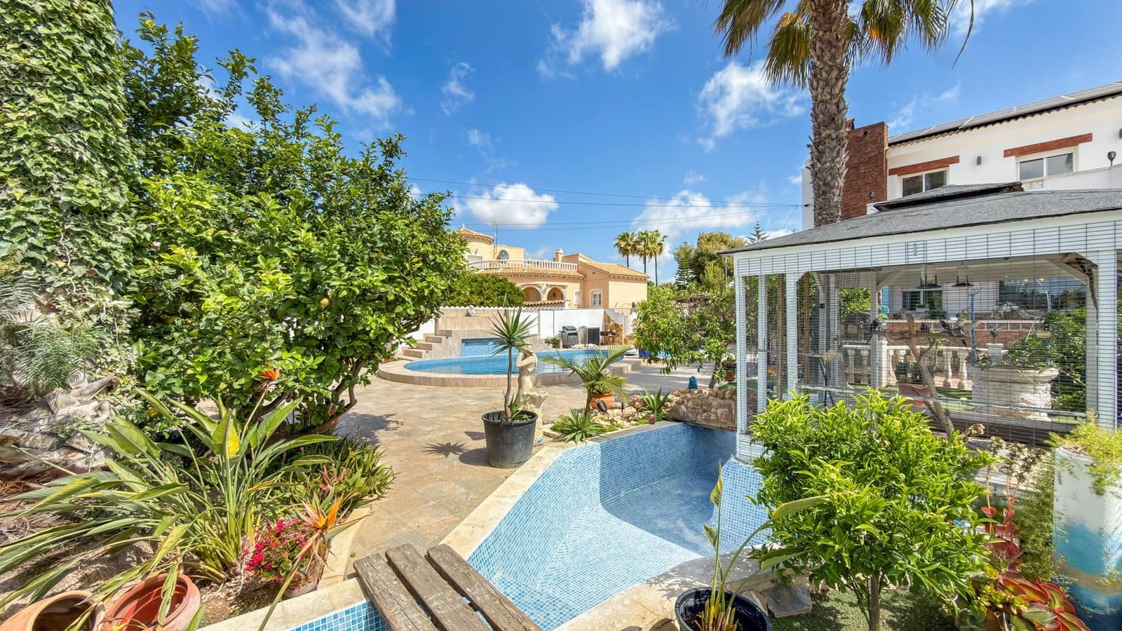 7 Zimmer Villa zu verkaufen in Ciudad Quesada mit Pool - 1.299.000 € (Ref: 9811254)