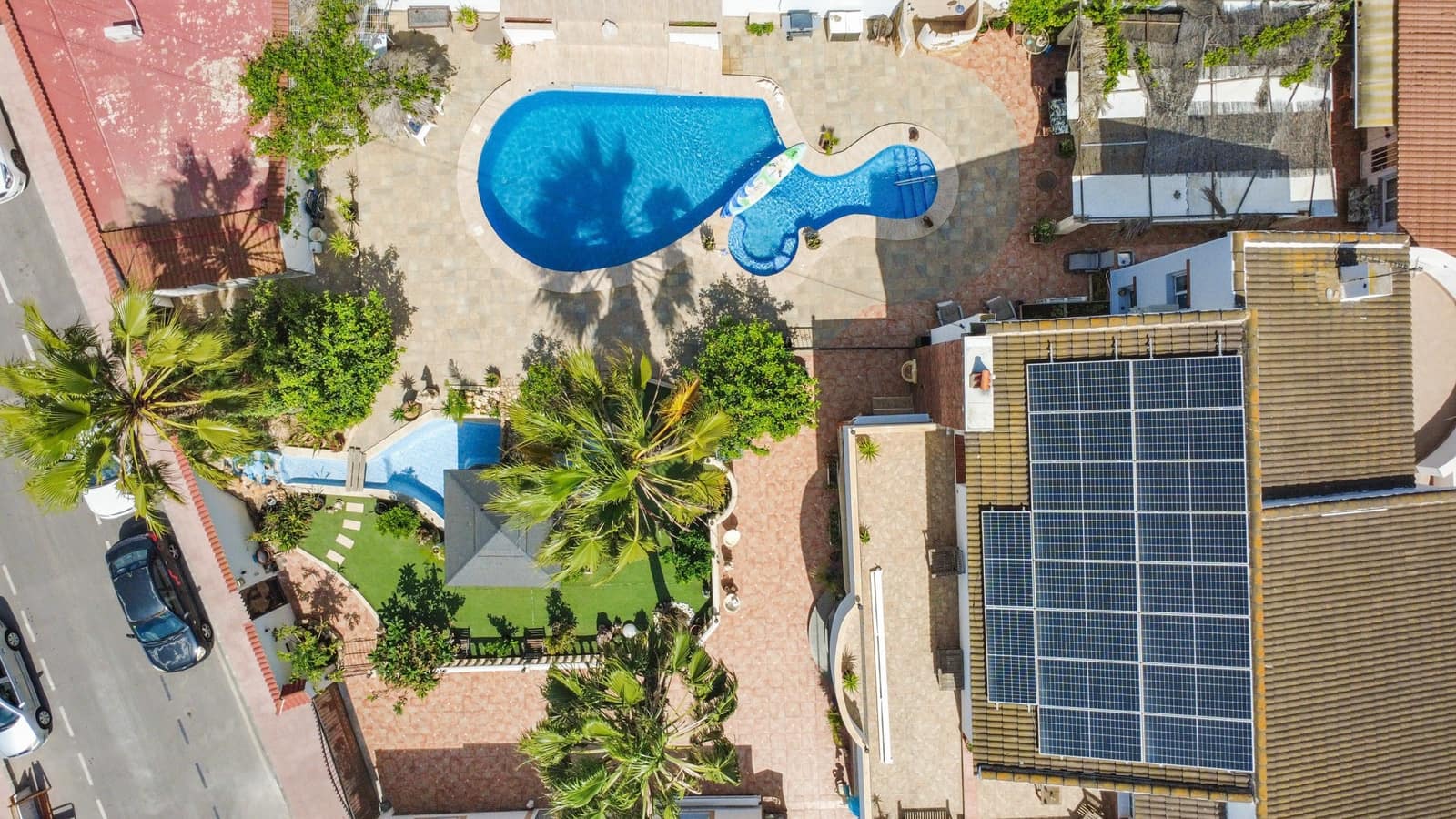 7 Zimmer Villa zu verkaufen in Ciudad Quesada mit Pool - 1.299.000 € (Ref: 9811254)