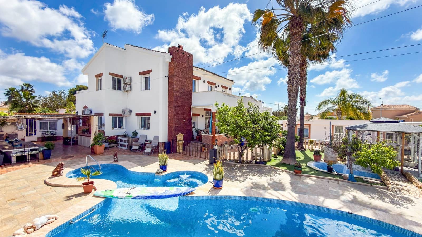 7 Zimmer Villa zu verkaufen in Ciudad Quesada mit Pool - 1.299.000 € (Ref: 9811254)