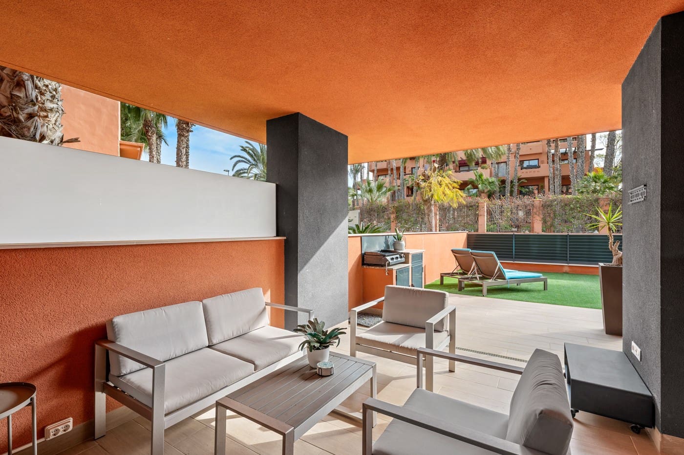 2 bedroom Apartment for sale in Villamartin with pool garage - € 244,500 (Ref: 9811258)