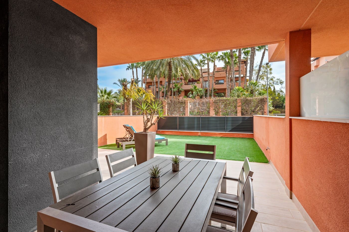 2 bedroom Apartment for sale in Villamartin with pool garage - € 244,500 (Ref: 9811258)