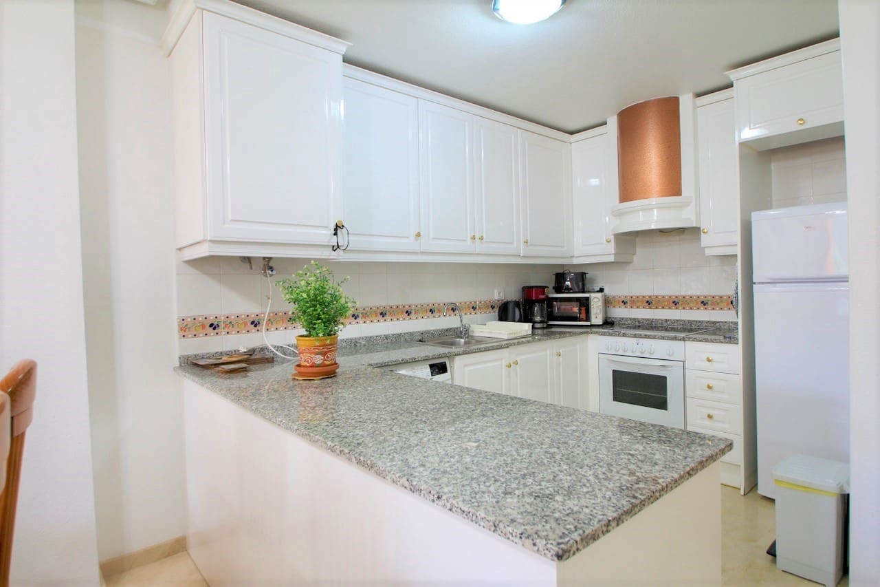 2 Zimmer Apartment zu verkaufen in Villamartin mit Pool - 199.000 € (Ref: 9811263)