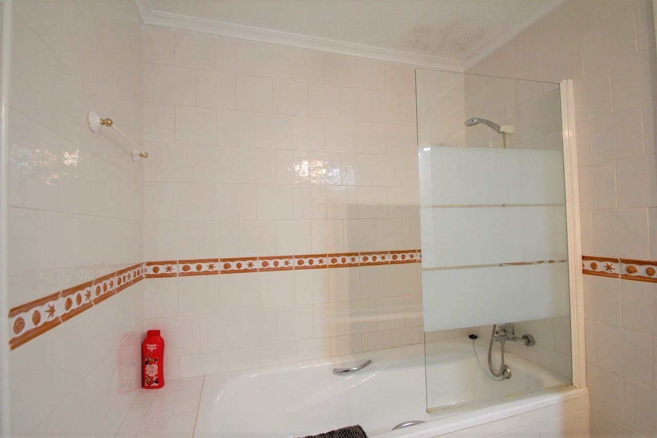 2 Zimmer Apartment zu verkaufen in Villamartin mit Pool - 199.000 € (Ref: 9811263)