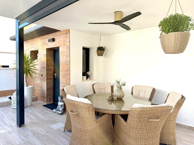 Chalet de 3 habitaciones en Lomas de Cabo Roig - Los Dolses, Orihuela en venta con piscina - 449.900 € (Ref: 9811264)