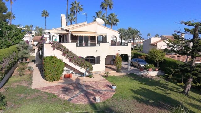 Chalet de 3 habitaciones en Villamartin, Orihuela en venta con garaje - 639.000 € (Ref: 9811265)
