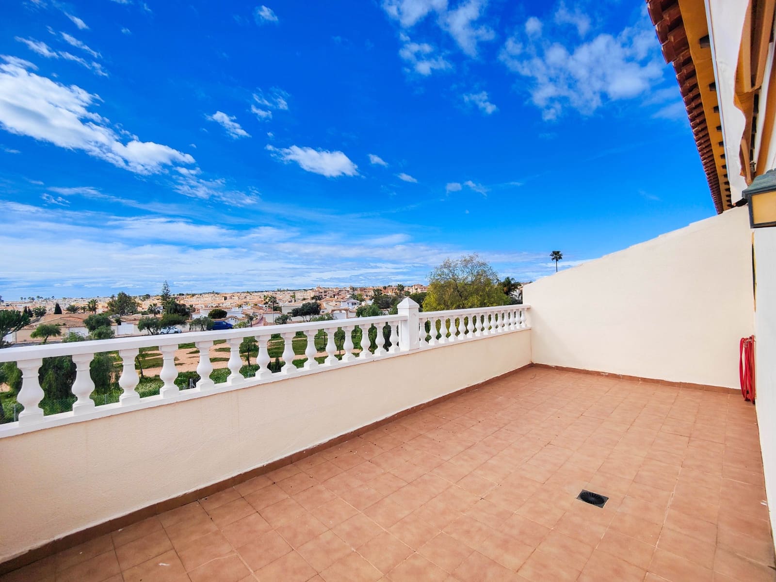 3 chambre Maison de Ville à vendre à La Florida avec piscine - 235 000 € (Ref: 9815574)