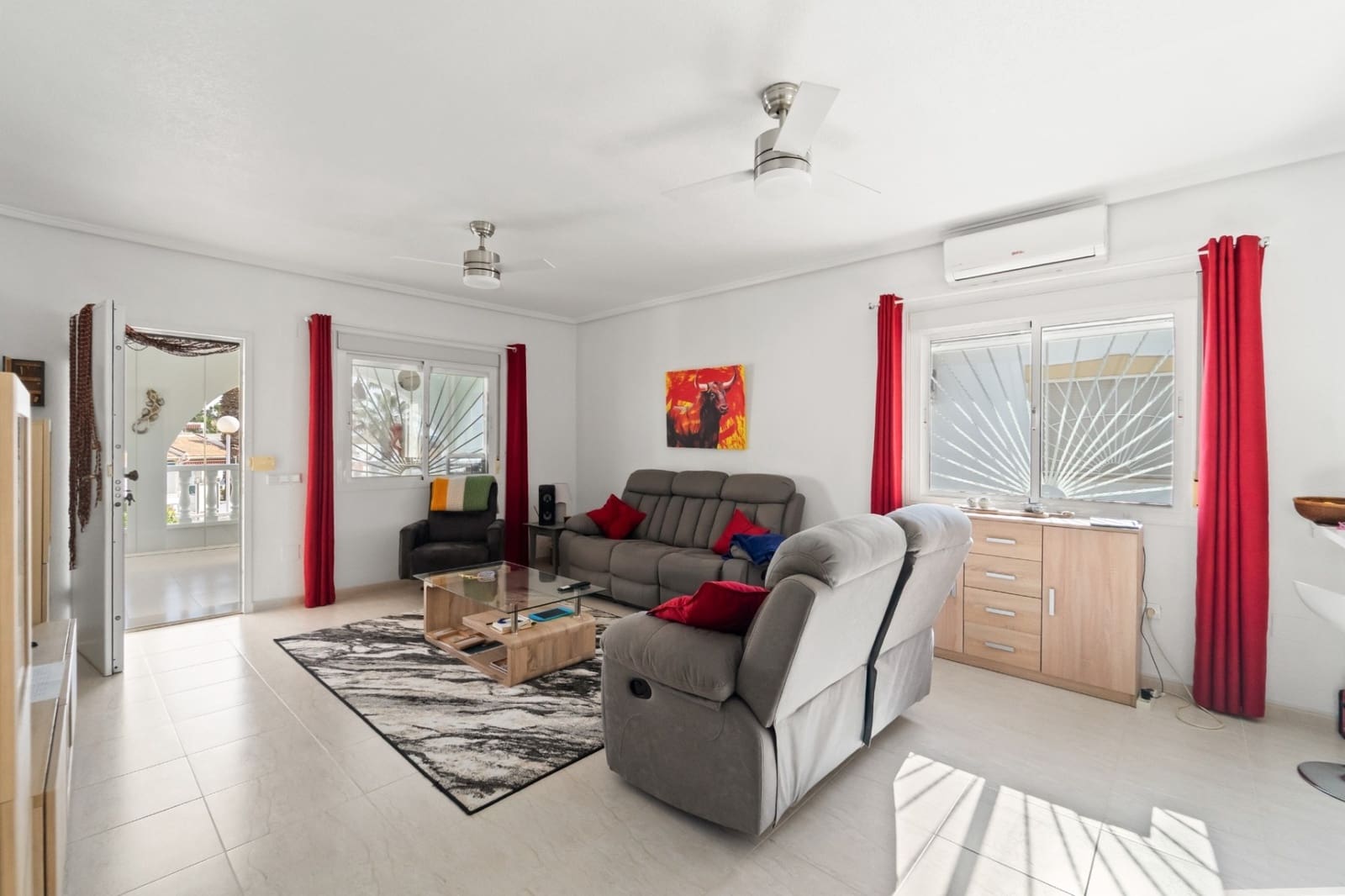 2 slaapkamer Villa te koop in Benijofar met zwembad - € 299.000 (Ref: 9815576)