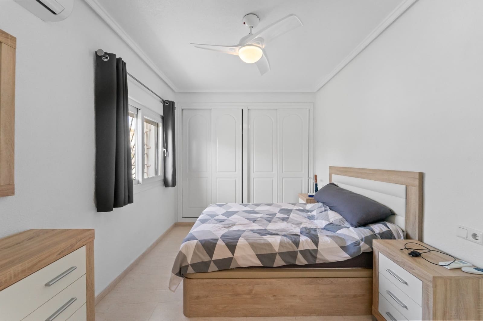 2 slaapkamer Villa te koop in Benijofar met zwembad - € 299.000 (Ref: 9815576)