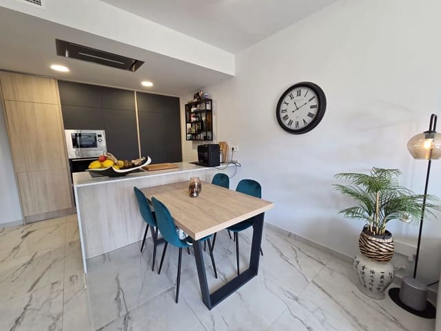 2 soverom Leilighet til salgs i Los Altos med svømmebasseng garasje - € 289 900 (Ref: 9815581)