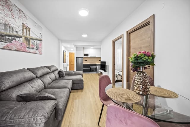 2 chambre Appartement de Plage à vendre à Centro, Torrevieja avec piscine - 173 000 € (Ref: 9815587)