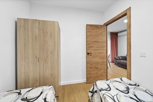 2 chambre Appartement de Plage à vendre à Centro, Torrevieja avec piscine - 173 000 € (Ref: 9815587)