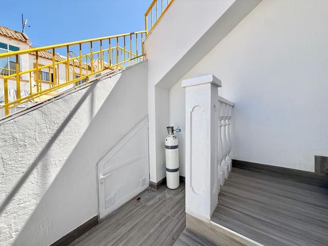 Casa de 2 habitaciones en Parque de las Naciones, Torrevieja en venta con piscina - 173.000 € (Ref: 9819350)