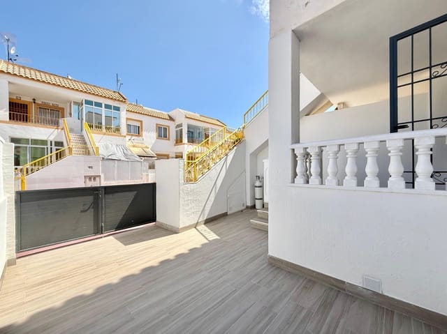 Casa de 2 habitaciones en Parque de las Naciones, Torrevieja en venta con piscina - 173.000 € (Ref: 9819350)