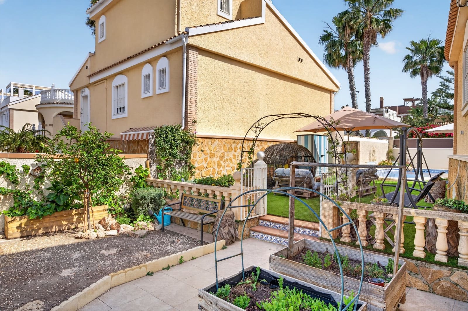 6 sovrum Villa till salu i Gran Alacant med pool garage - 550 000 € (Ref: 9819351)