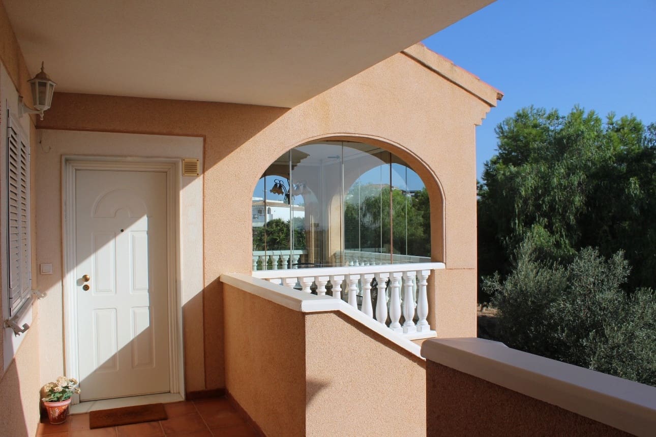 2 sovrum Lägenhet till salu i Playa Flamenca med pool garage - 225 000 € (Ref: 9819355)