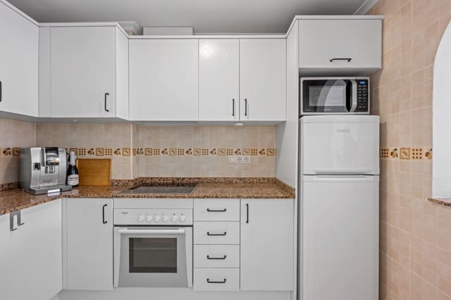 2 sovrum Lägenhet till salu i Daya Nueva med pool - 135 000 € (Ref: 9819357)