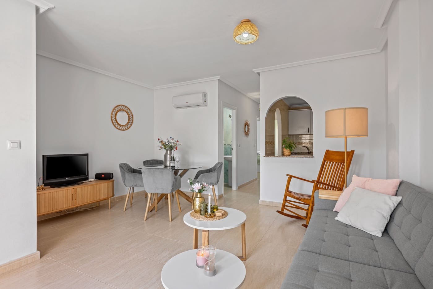 2 sovrum Lägenhet till salu i Daya Nueva med pool - 135 000 € (Ref: 9819357)