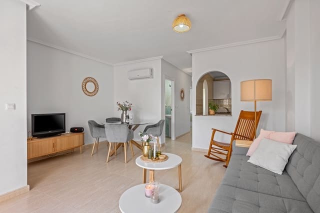 2 sovrum Lägenhet till salu i Daya Nueva med pool - 135 000 € (Ref: 9819357)