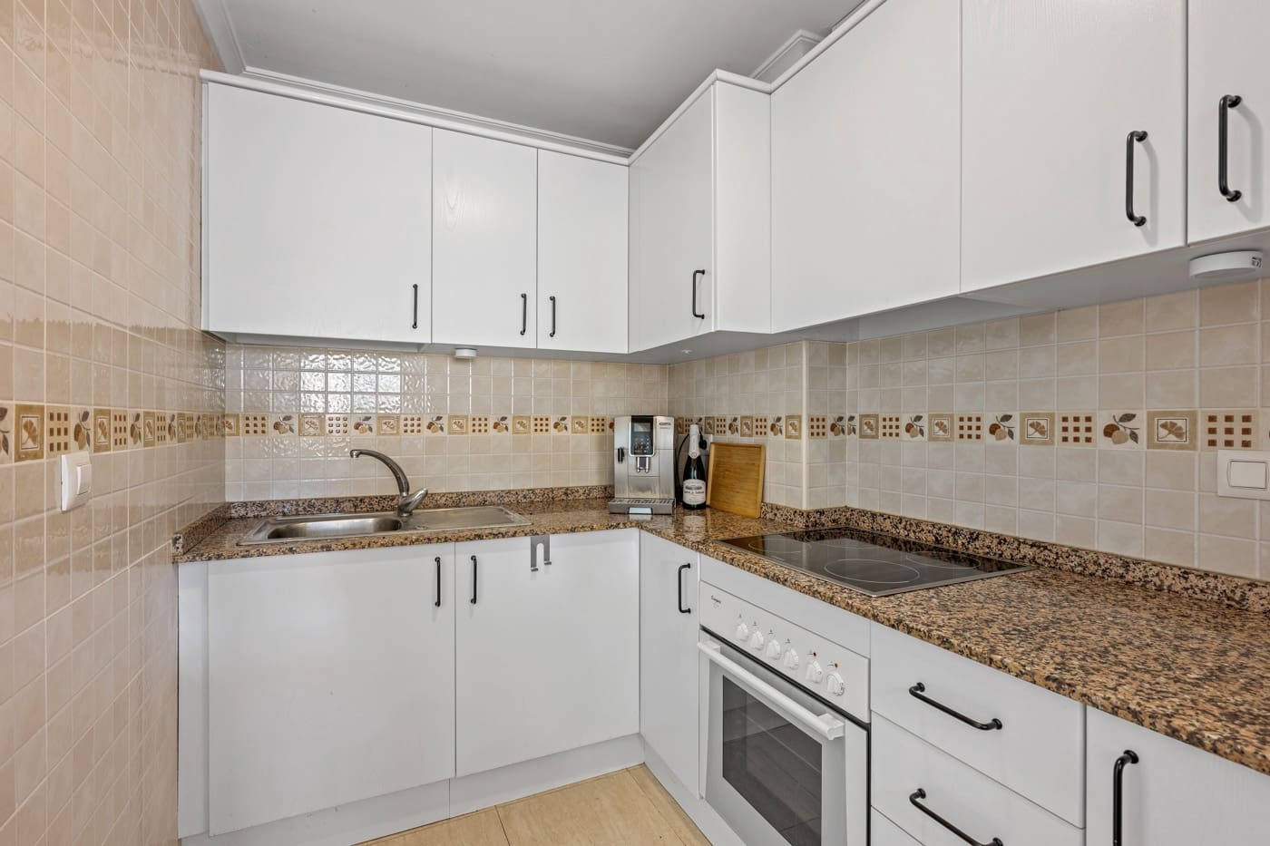 2 sovrum Lägenhet till salu i Daya Nueva med pool - 135 000 € (Ref: 9819357)