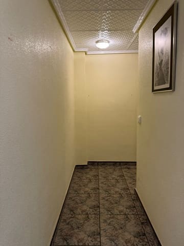 3 soveværelse Penthouse til salg i Guardamar Playa, Guardamar del Segura - € 129.000 (Ref: 9819360)