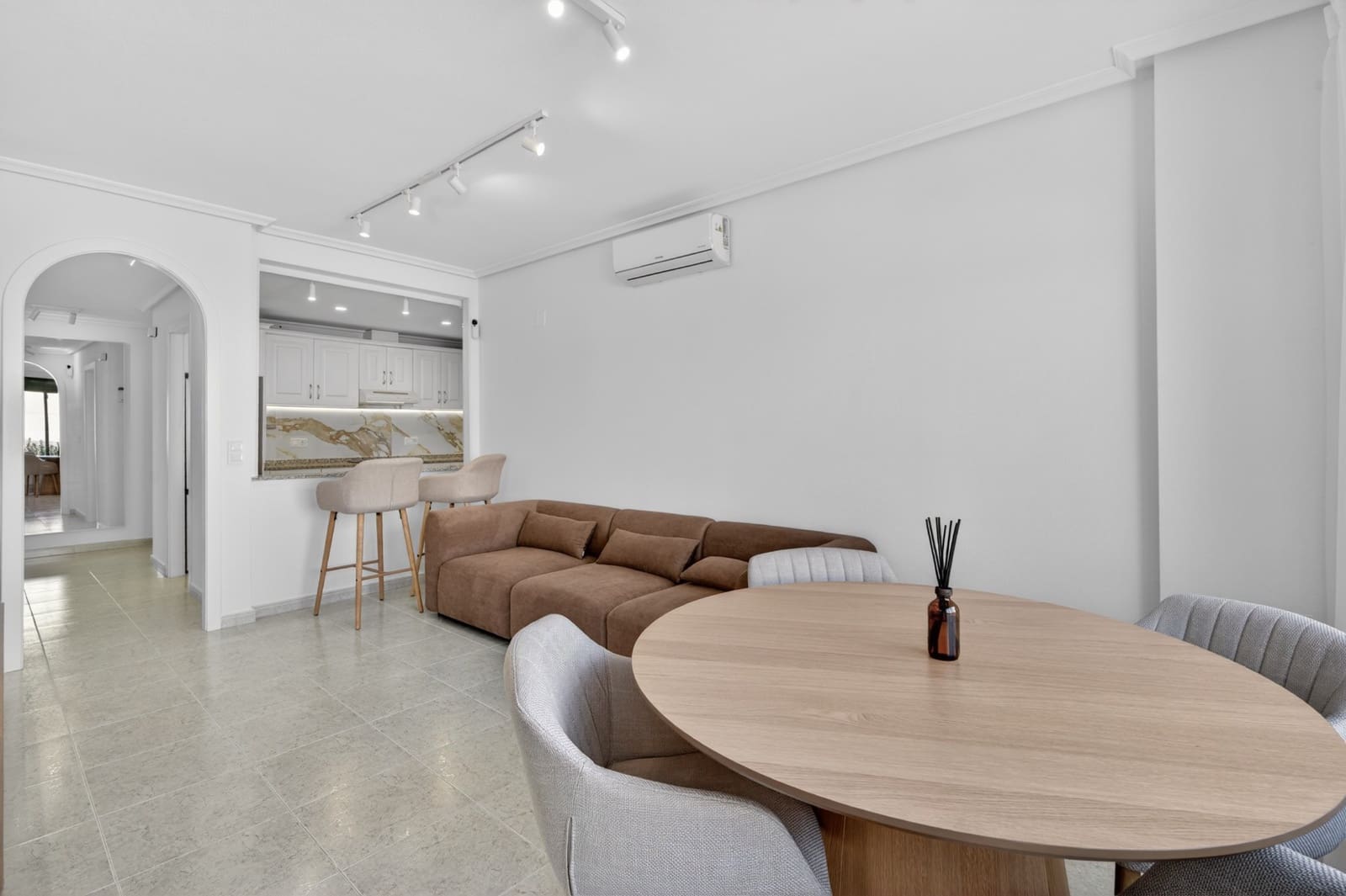 2 sovrum Lägenhet till salu i Campoamor med pool garage - 239 000 € (Ref: 9821219)