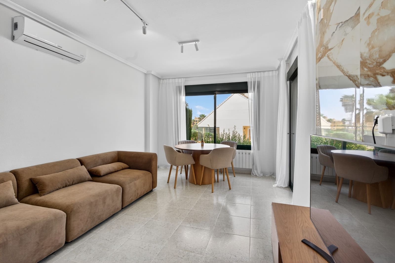 2 sovrum Lägenhet till salu i Campoamor med pool garage - 239 000 € (Ref: 9821219)
