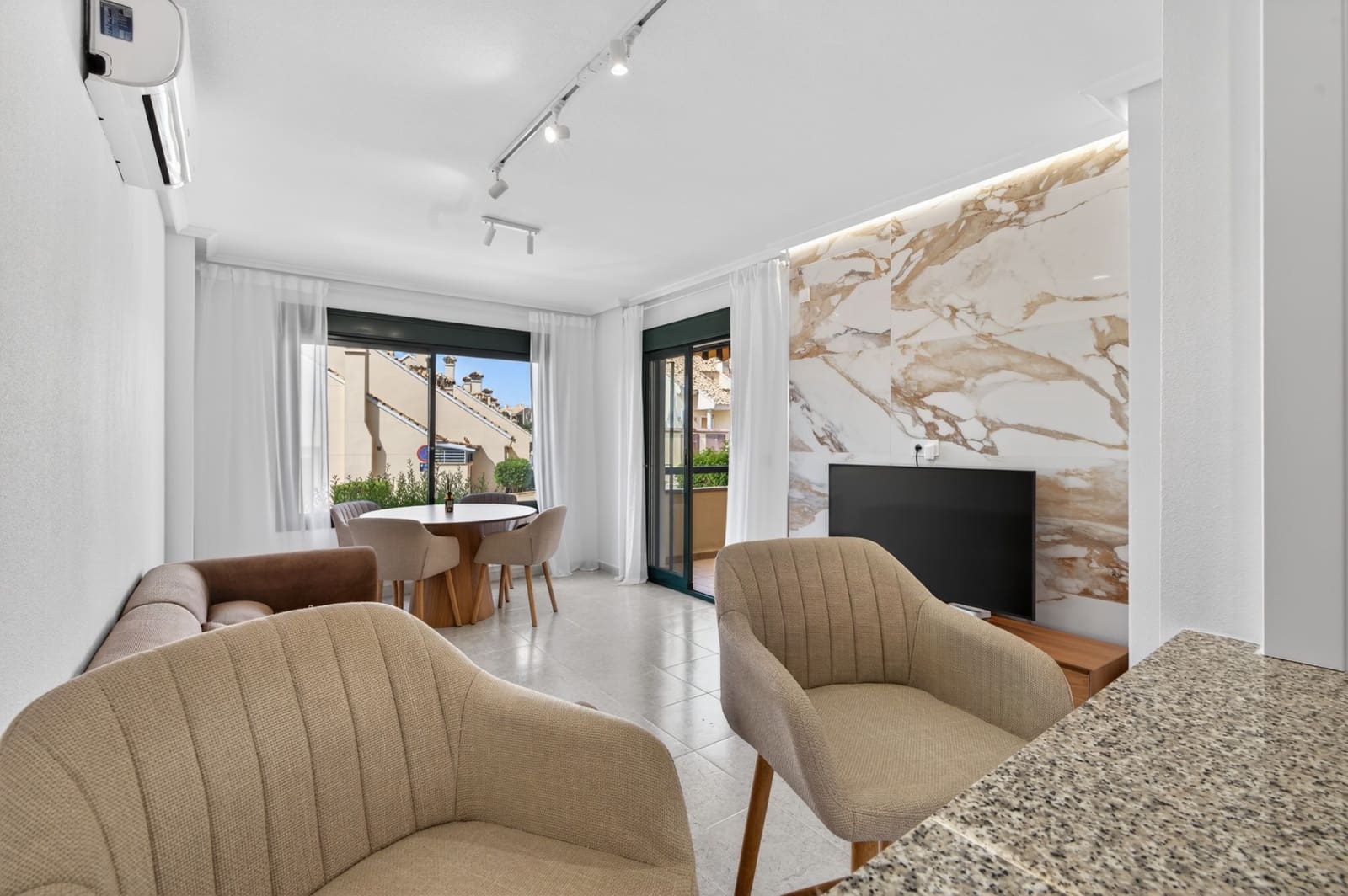 2 sovrum Lägenhet till salu i Campoamor med pool garage - 239 000 € (Ref: 9821219)
