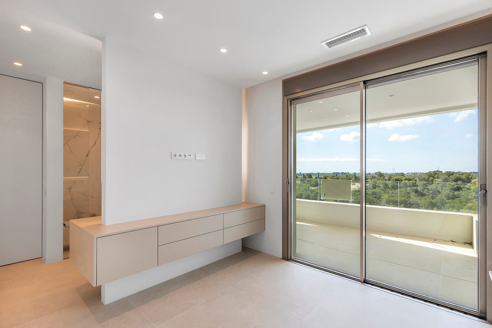 3 Zimmer Apartment zu verkaufen in Las Colinas Golf mit Pool Garage - 849.000 € (Ref: 9835237)