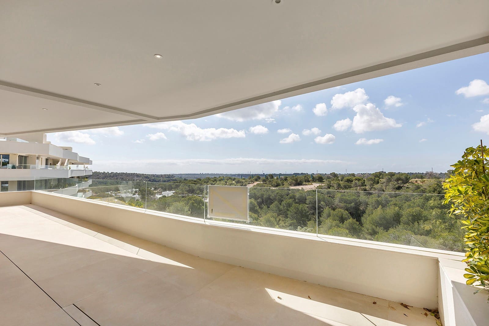 3 Zimmer Apartment zu verkaufen in Las Colinas Golf mit Pool Garage - 849.000 € (Ref: 9835237)