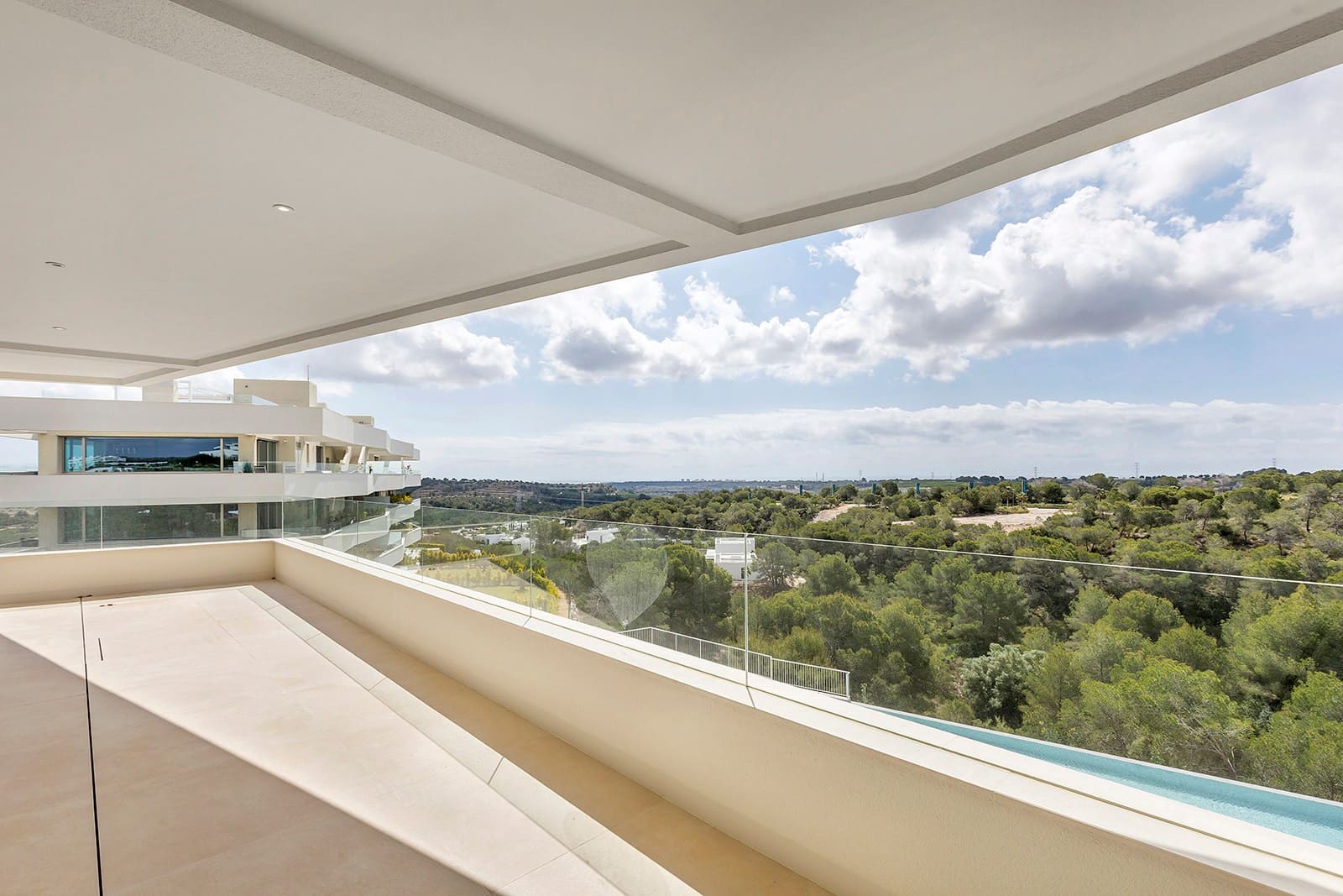 3 Zimmer Apartment zu verkaufen in Las Colinas Golf mit Pool Garage - 849.000 € (Ref: 9835237)