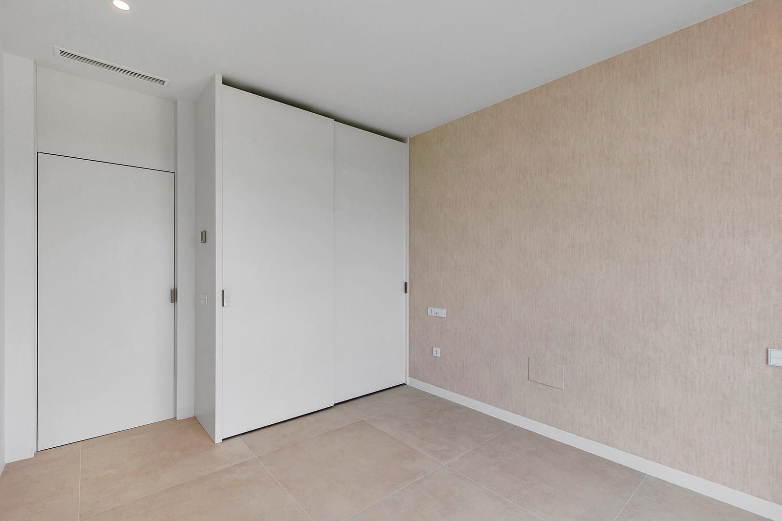 3 Zimmer Apartment zu verkaufen in Las Colinas Golf mit Pool Garage - 849.000 € (Ref: 9835237)