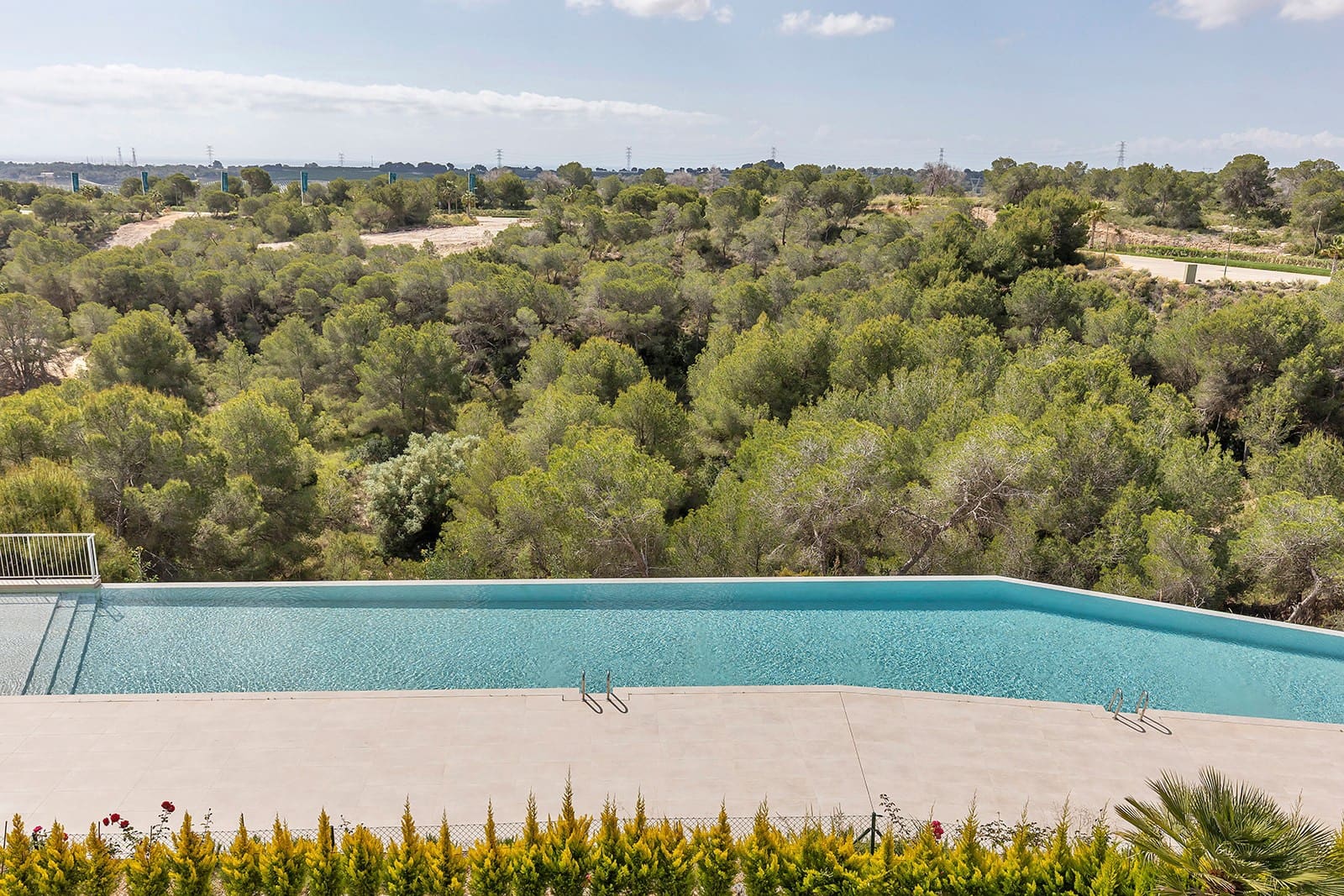 3 Zimmer Apartment zu verkaufen in Las Colinas Golf mit Pool Garage - 849.000 € (Ref: 9835237)
