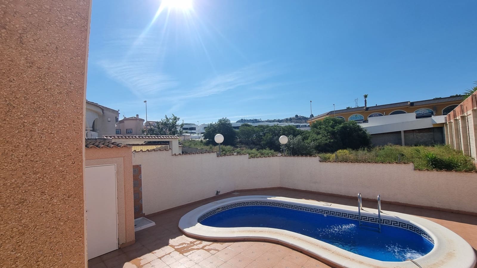 2 bedroom Villa for sale in Ciudad Quesada with pool - € 285,000 (Ref: 9844909)