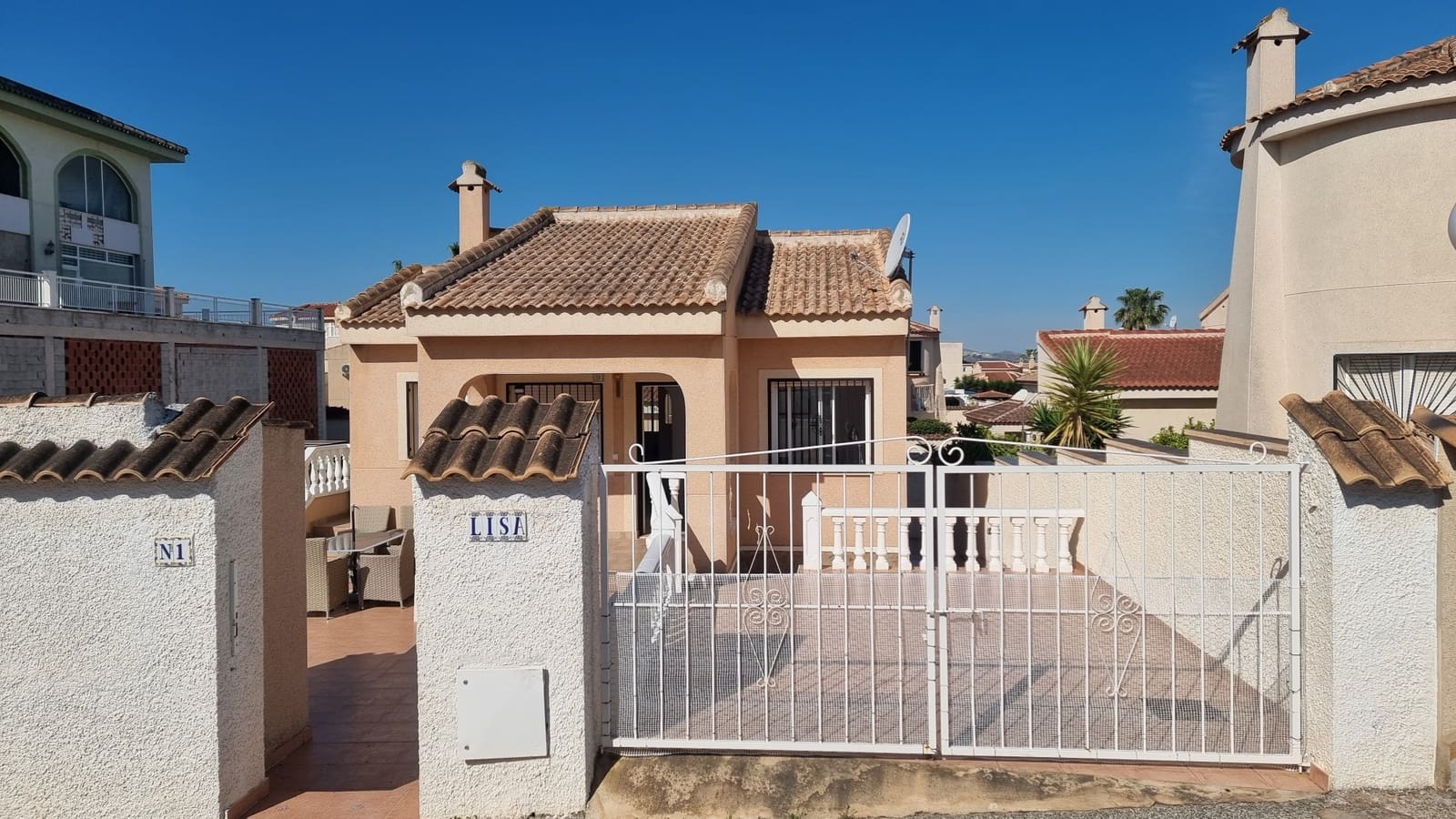 2 bedroom Villa for sale in Ciudad Quesada with pool - € 285,000 (Ref: 9844909)