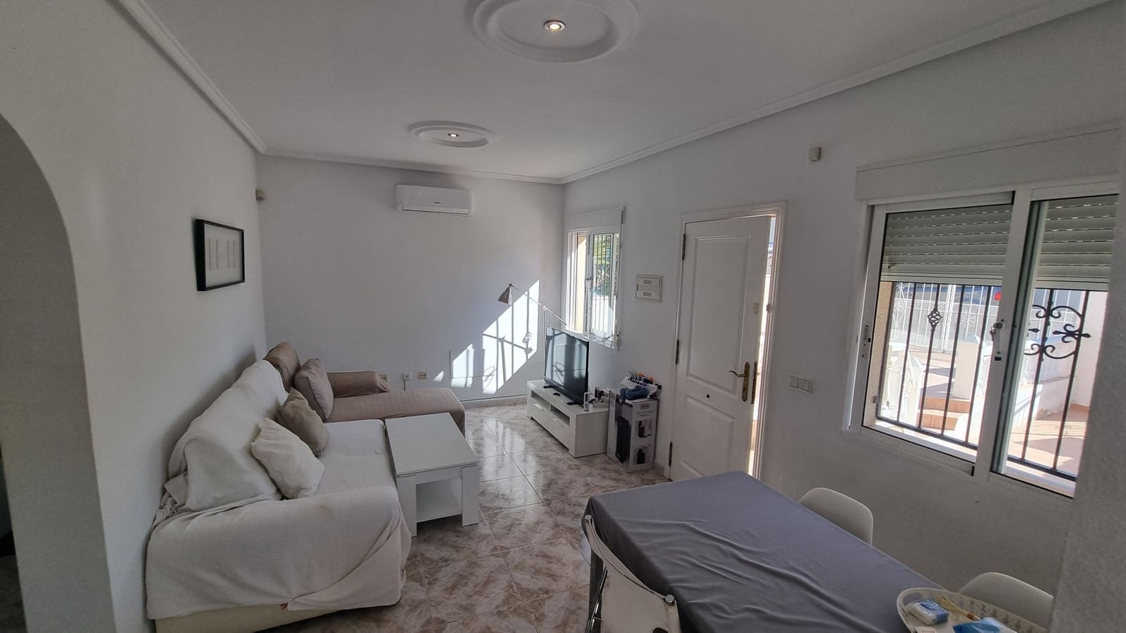 2 bedroom Villa for sale in Ciudad Quesada with pool - € 285,000 (Ref: 9844909)