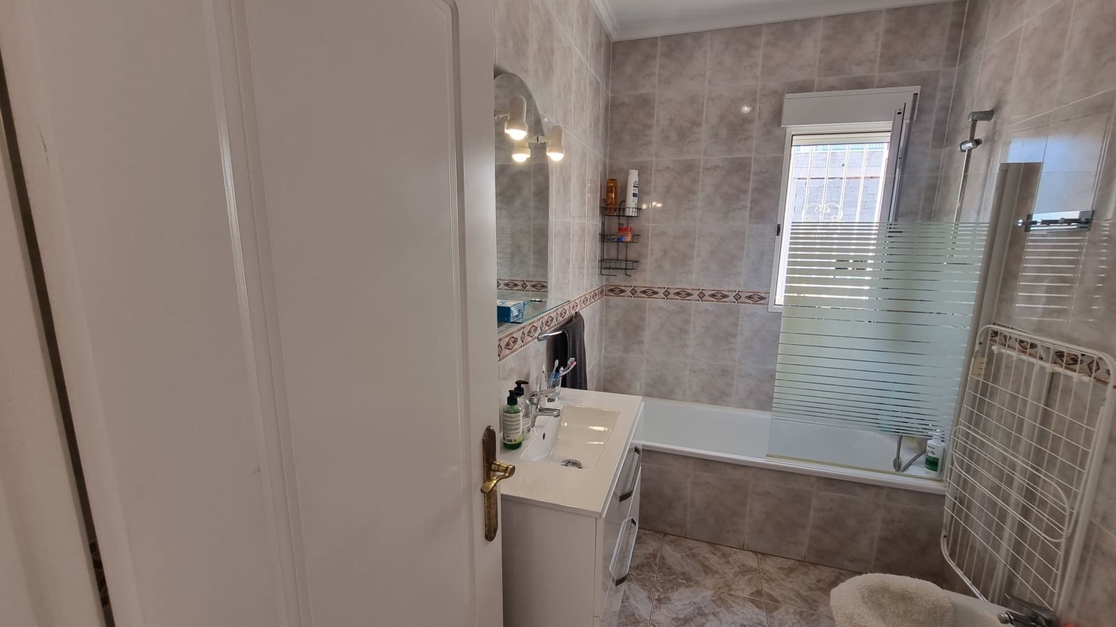 2 bedroom Villa for sale in Ciudad Quesada with pool - € 285,000 (Ref: 9844909)