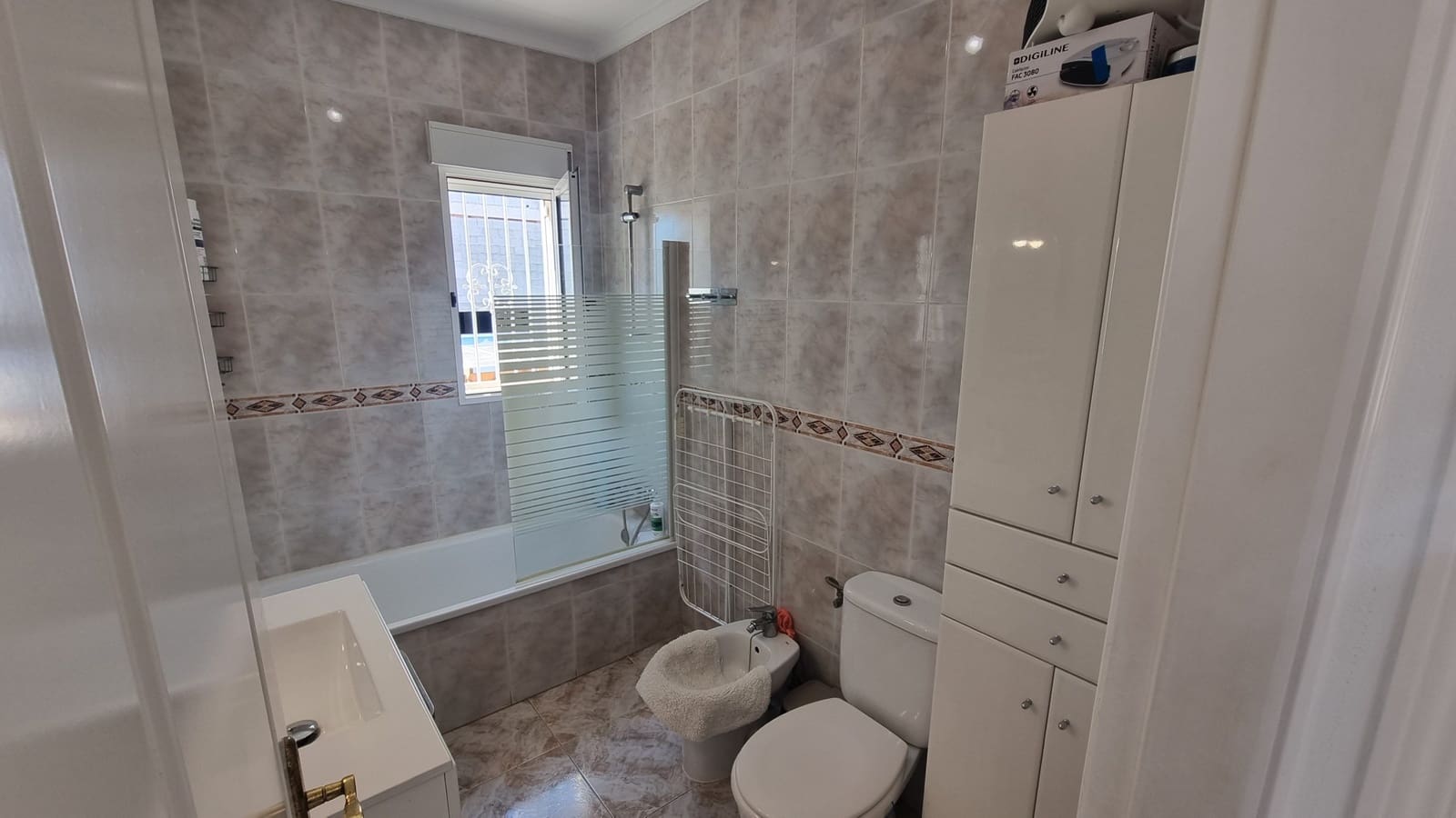 2 bedroom Villa for sale in Ciudad Quesada with pool - € 285,000 (Ref: 9844909)
