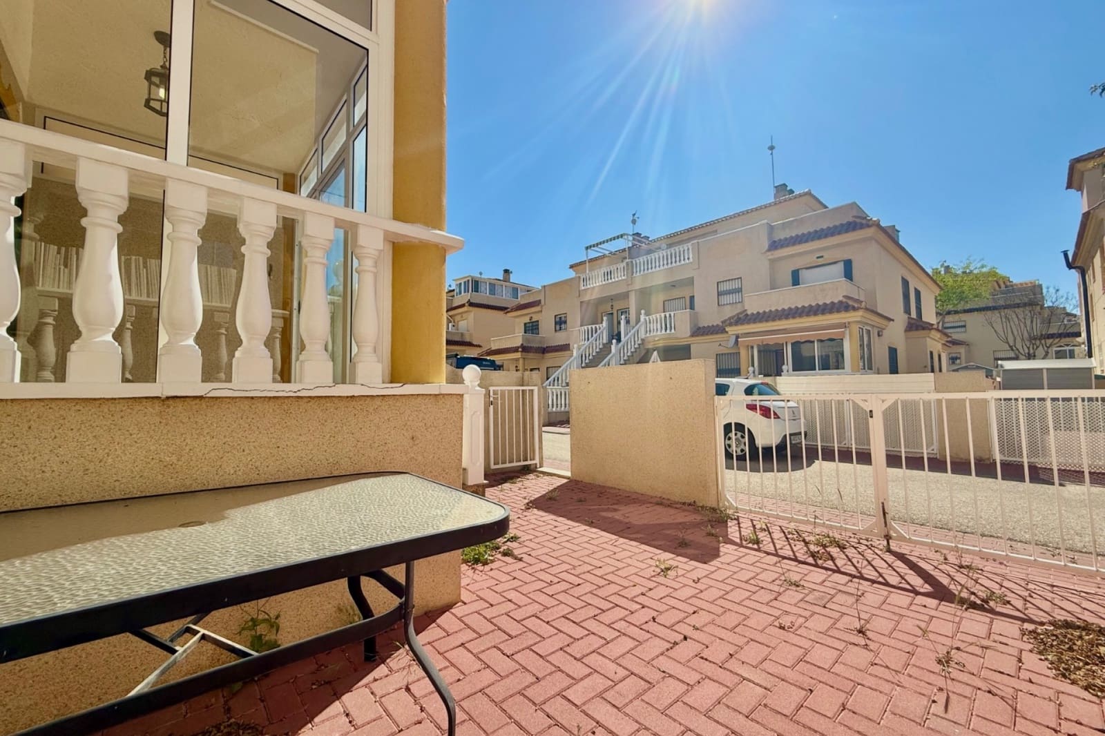 Chalet de 3 habitaciones en Guardamar del Segura en venta con piscina garaje - 185.000 € (Ref: 9844910)