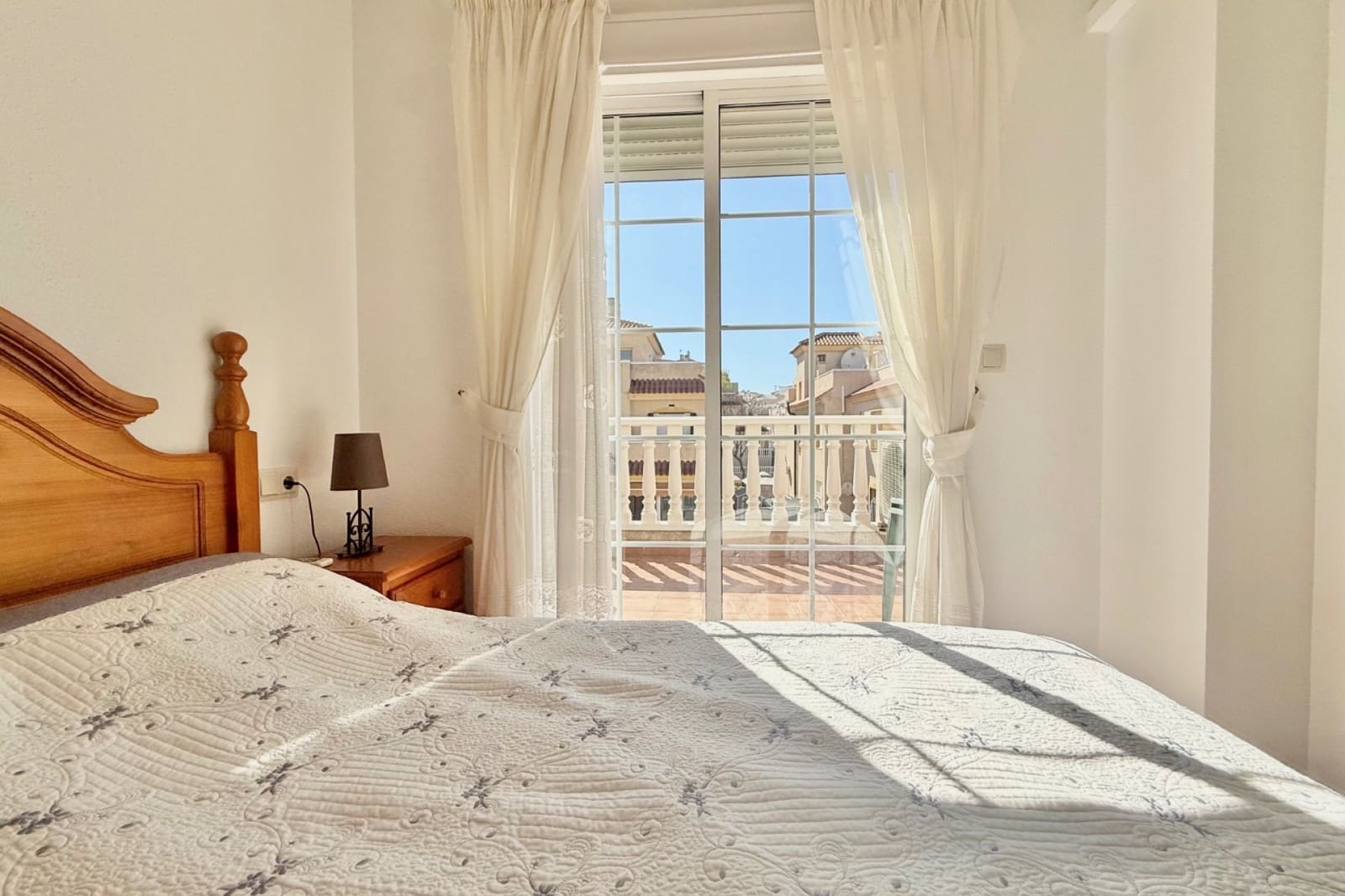 Chalet de 3 habitaciones en Guardamar del Segura en venta con piscina garaje - 185.000 € (Ref: 9844910)