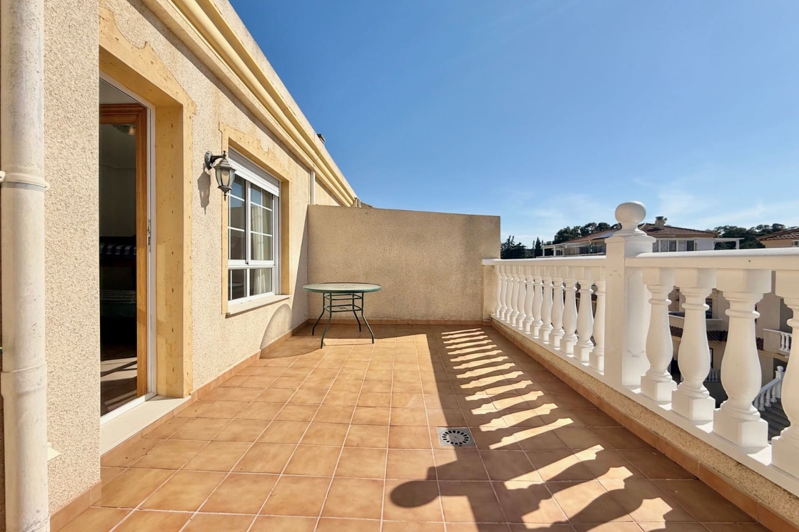 Chalet de 3 habitaciones en Guardamar del Segura en venta con piscina garaje - 185.000 € (Ref: 9844910)
