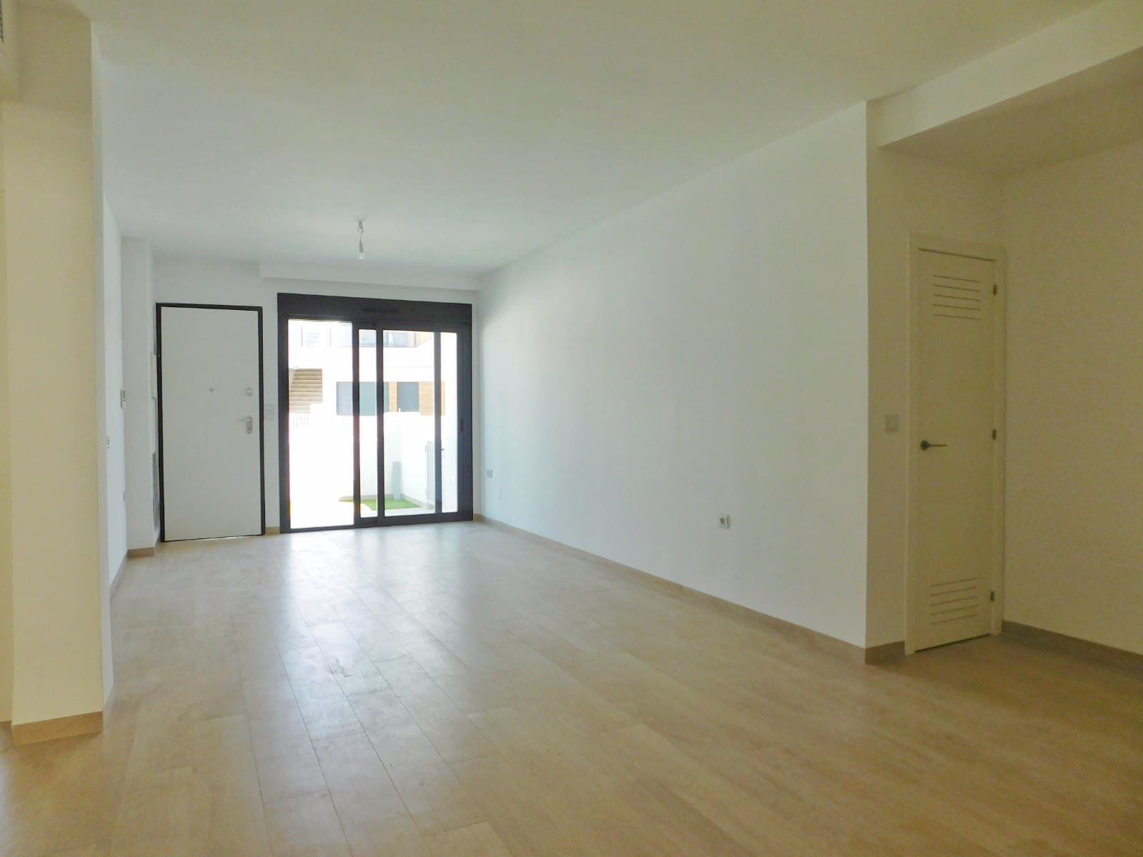 2 bedroom Bungalow for sale in San Miguel de Salinas with pool - € 229,000 (Ref: 9844912)