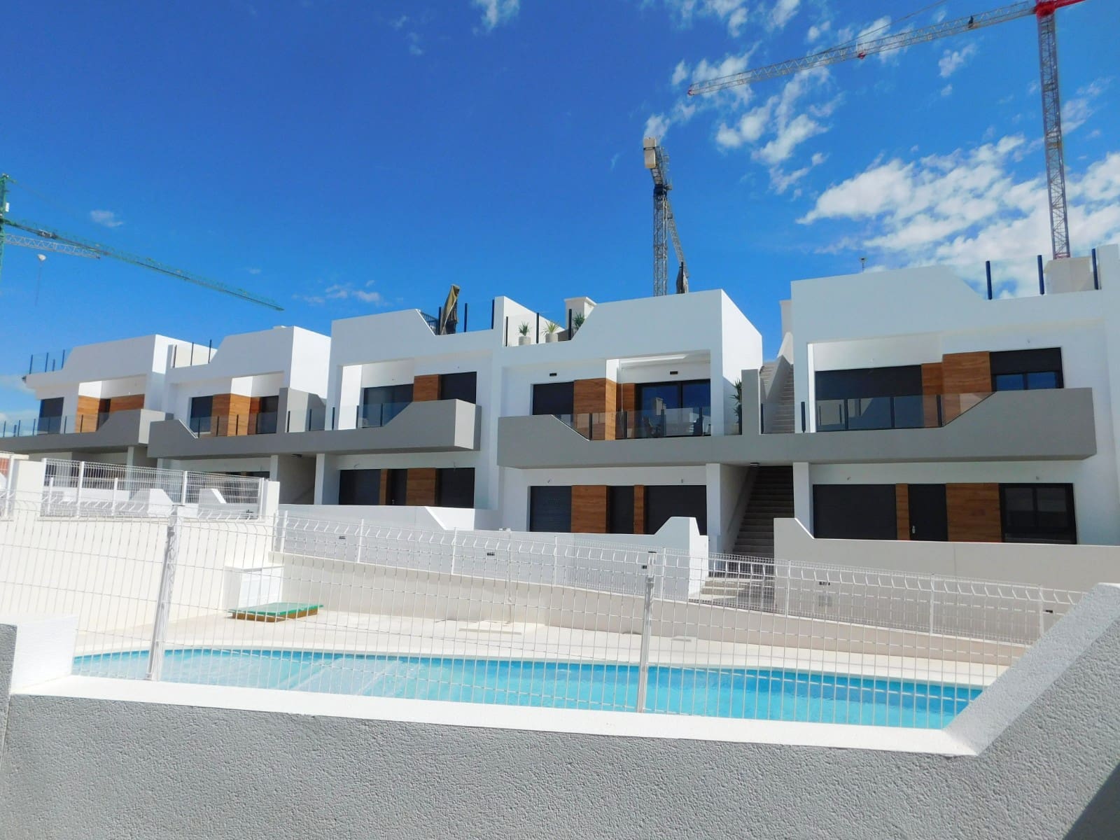 2 bedroom Bungalow for sale in San Miguel de Salinas with pool - € 229,000 (Ref: 9844912)