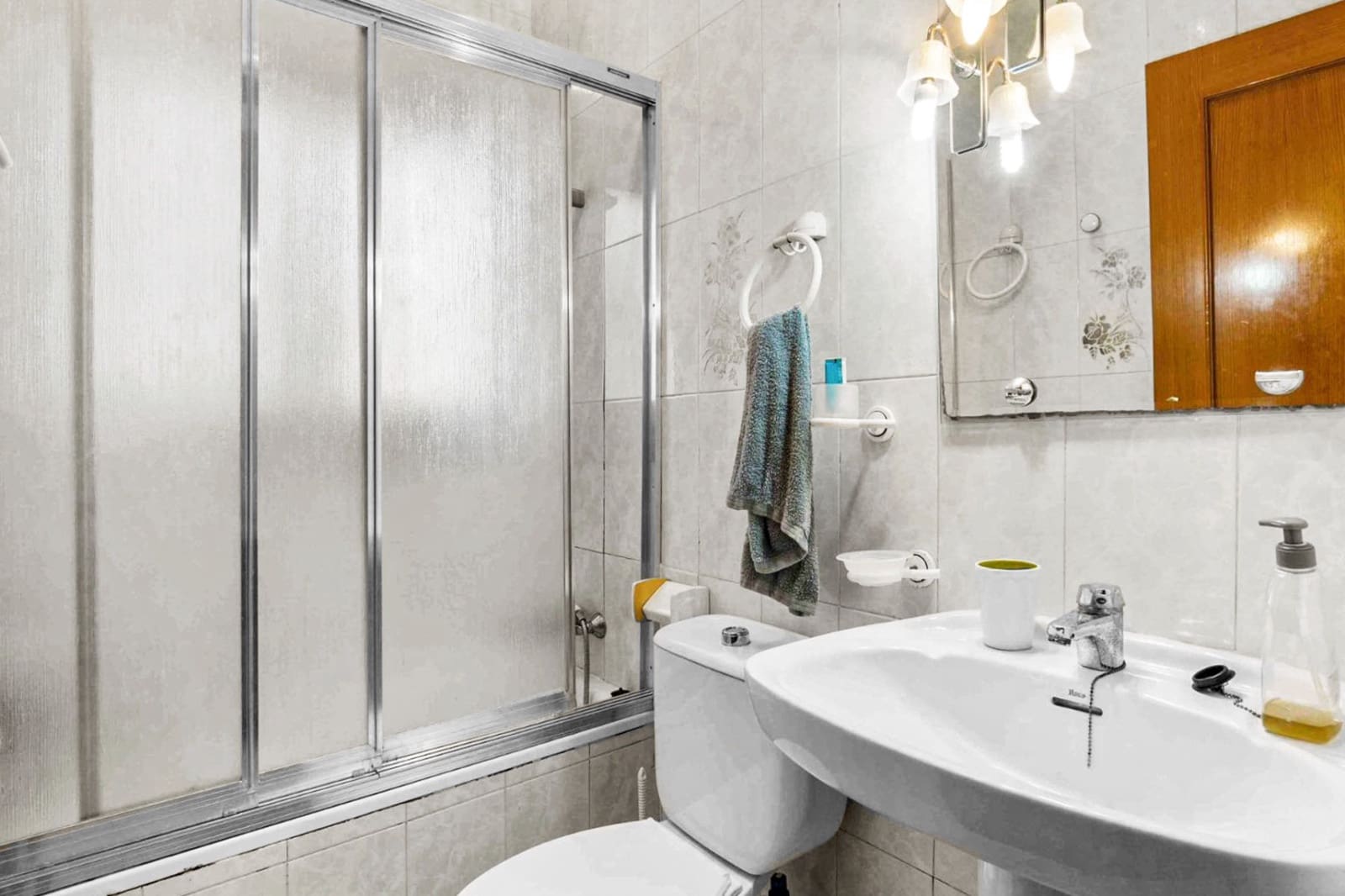 8 Zimmer Villa zu verkaufen in Los Balcones mit Pool Garage - 550.000 € (Ref: 9849012)