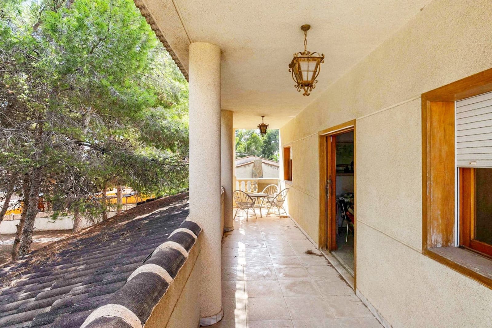 8 Zimmer Villa zu verkaufen in Los Balcones mit Pool Garage - 550.000 € (Ref: 9849012)