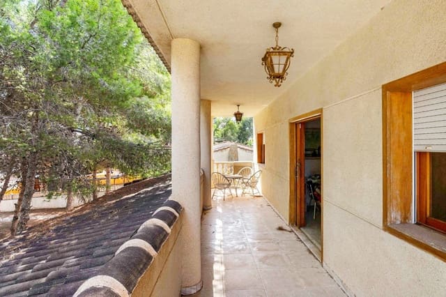 8 Zimmer Villa zu verkaufen in Los Balcones mit Pool Garage - 550.000 € (Ref: 9849012)