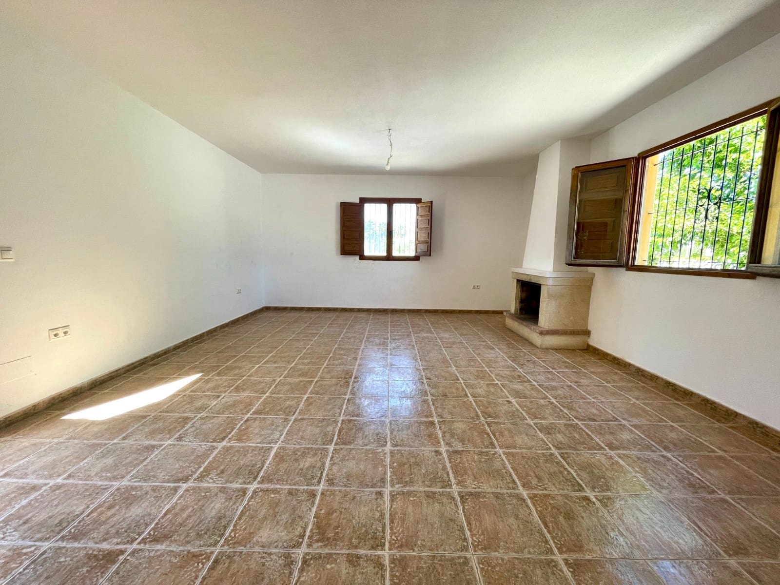 4 bedroom Villa for sale in Catral with pool - € 329,900 (Ref: 9850529)